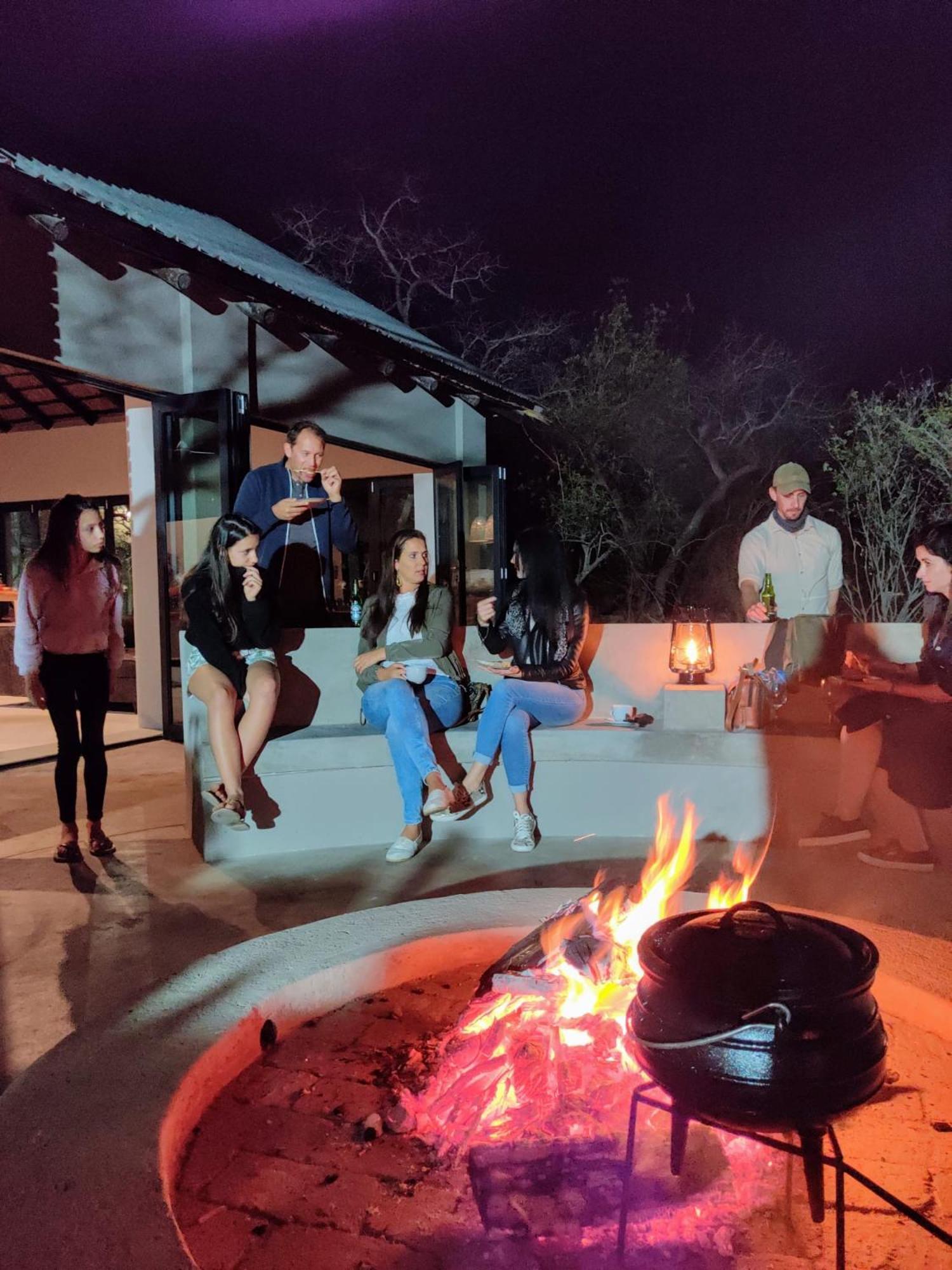 The Baobab Bush Lodge And Villa 호에드스프뤼트 외부 사진