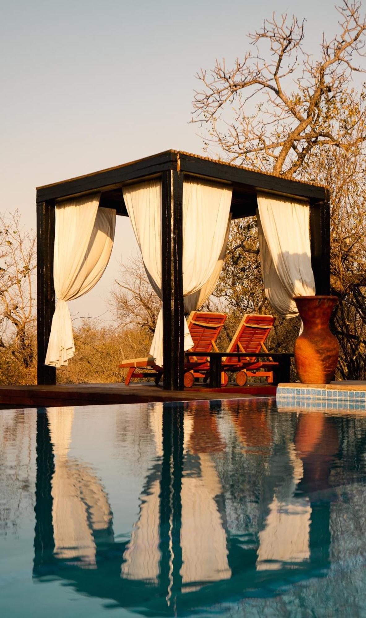 The Baobab Bush Lodge And Villa 호에드스프뤼트 외부 사진